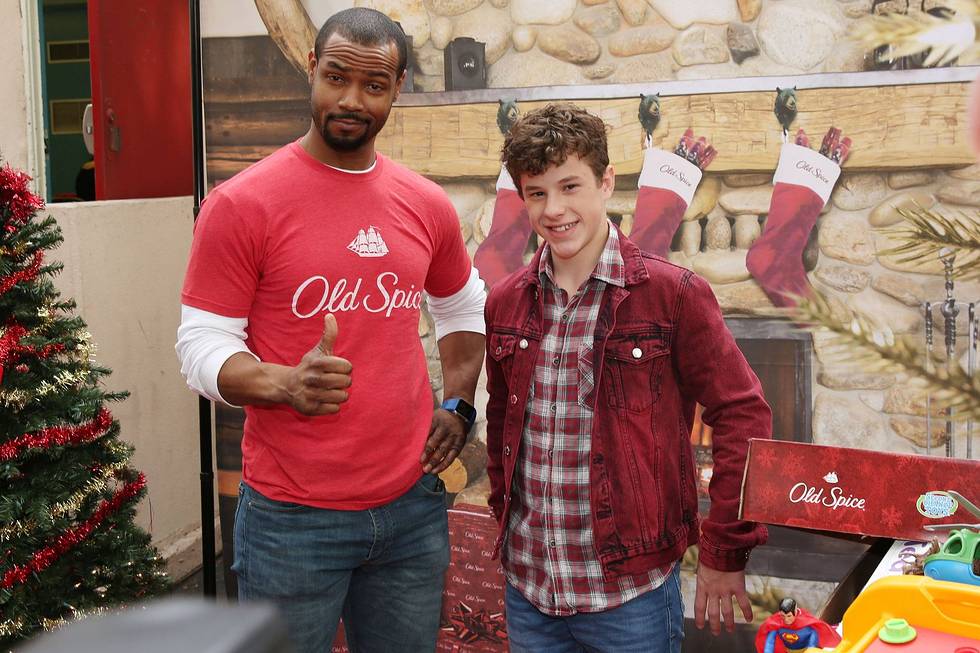 Old Spice Guy Isaiah Mustafa and Actor Nolan Gould #HoliSPRAY #SmellcometoManhood #OldSpice 