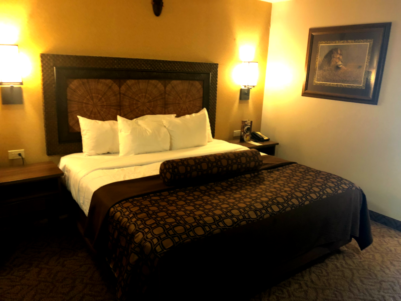 King Size Size Bedroom Royal Two Room Family Suite Kalahari Resort Wisconsin Dells #LoveKalahari #AmericasLargest #ad